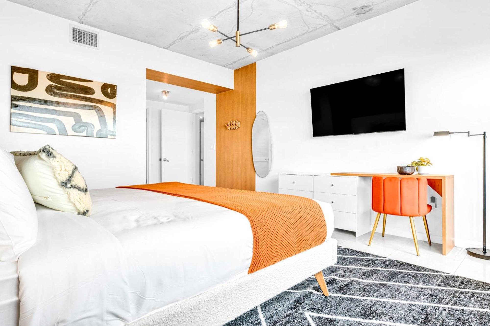 Vice - Midtown Pool And Parking Apartment